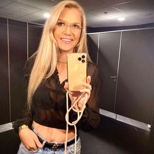 Sara Kulka wächst ein Damenbart – und ihr ist es total egal!