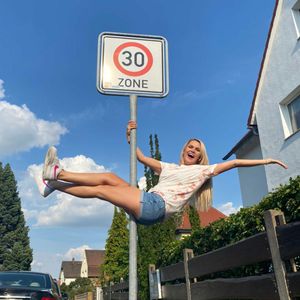 30. Geburtstag: Sara Kulka akzeptiert Cellulite und Co.!