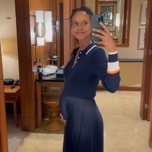 Nach Babynews: Hier zeigt schwangere Sara Nuru ihren Bauch