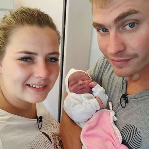 Wie süß: Hier posieren Sarafina und Peter mit ihrer Nichte!