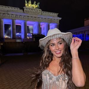 Sarah Engels teilt Einblicke von ihrem Silvesterauftritt