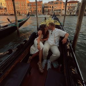 La Dolce Vita: Sarah Engels turtelt mit Julian in Venedig