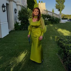 Traum in Grün: Sarah Ferguson strahlt im pompösen Abendkleid