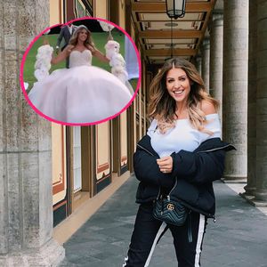 Erster Blick:  So pompös ist Sarah Harrisons Brautkleid