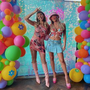 30 Jahre Liz Kaeber: Influencerin feierte 90er-Jahre-Party