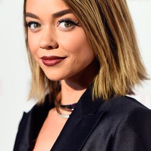Für "Dirty Dancing"? Sarah Hyland hat jetzt schwarze Haare