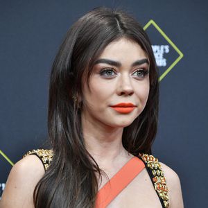 Ein Jahr nach Unfalltod: Sarah Hyland gedenkt ihres Cousins