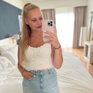 Sarah-Jane weint bei erstem "Temptation Island"-Lagerfeuer