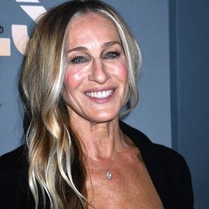 Sarah Jessica Parker überrascht mit neuer Haarpracht