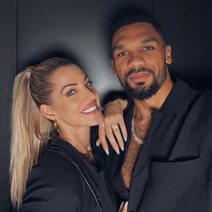 Sarah und Dominic Harrison feiern ihren fünften Hochzeitstag