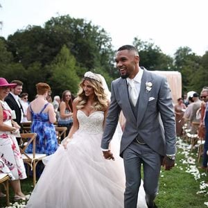 Sarah und Domi Harrison schwelgen in Hochzeitserinnerungen