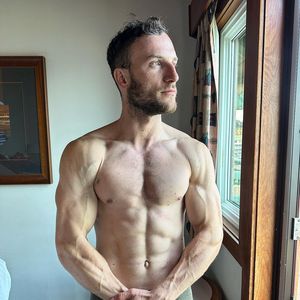 So hoch ist das Vermögen des Fitness-YouTubers Sascha Huber