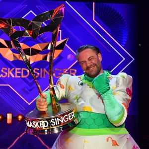 Dieser Ex-Sieger ist Rategast im "The Masked Singer"-Finale!