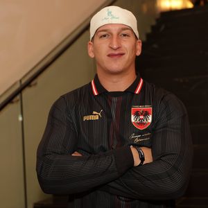 Satansbratan sitzt nach Unfall in Thailand im Rollstuhl