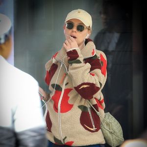 Krise mit Colin? Scarlett Johansson ohne Ehering unterwegs!
