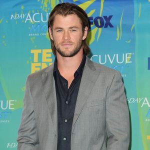 Promis gemeinsam stark: Chris Hemsworth unterstützt Shailene