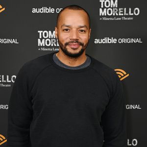 Donald Faison auf dem roten Teppich