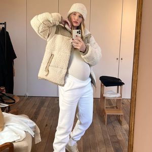 Rosie Huntington-Whiteley setzt Babybauch gekonnt in Szene
