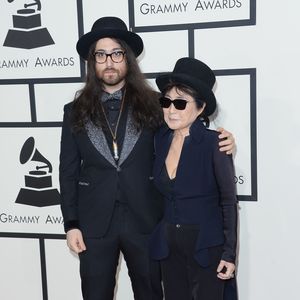 Süßer Oscar-Moment: John Lennons Sohn grüßt Mama Yoko Ono!