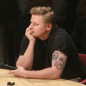 El Hotzo sieht sein Fremdgeh-Geständnis heute als "Fehler"