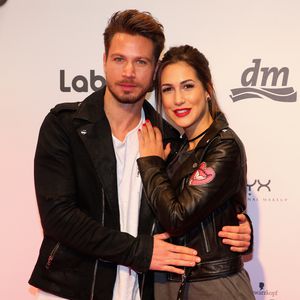 Irre Vorliebe: Clea-Lacy drückt Männern gerne Pickel aus!