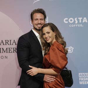 Angelina und Sebastian Panneks Baby ist da: Fans megahappy!