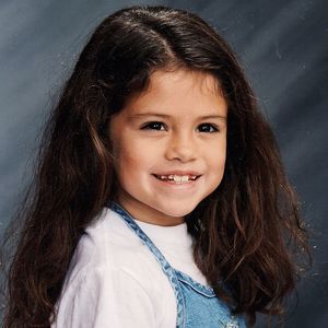 Erkannt? Hier postet ein echter Weltstar sein Kinderfoto!
