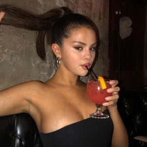 "Zu viel": Selena Gomez postet heiße Throwback-Aufnahme