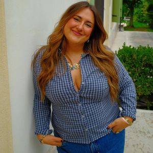 Mit ihren Schwestern: SelfieSandra startet zweiten Podcast