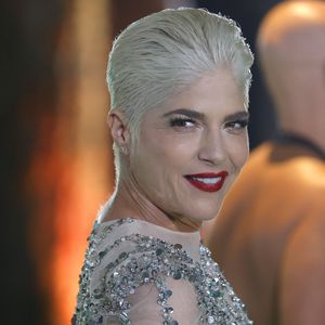Nach aggressiver Therapie: Selma Blair geht es "großartig"