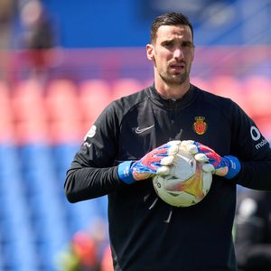 Reitunfall und Koma: Fußballstar Sergio Rico spricht wieder