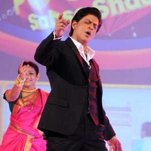 Wie im Film: Shah Rukh Khan tanzt als Stargast auf Hochzeit