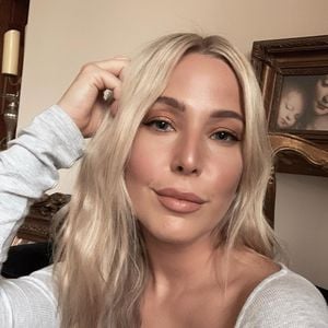 "Liebe macht blind"-Star Shaina Hurley hat sich verlobt!
