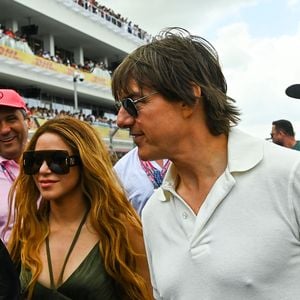 Liaison mit Tom Cruise? Shakira findet Gerüchte "urkomisch"
