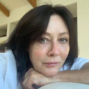 Tödliche Krankheit: Shannen Doherty weint allein im Schrank!