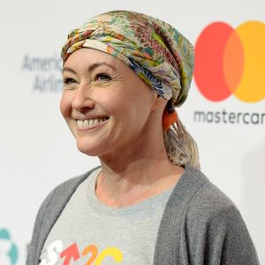 Harter Kampf: Shannen Dohertys Krebs erreicht ihre Knochen!