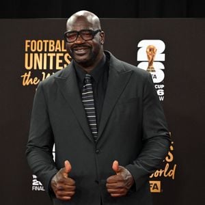 Shaq stichelt nach Taylor Swifts Hochzeit mit vier Worten