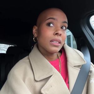 "Man fühlt sich krank": Alopezie überfordert Sharon Battiste