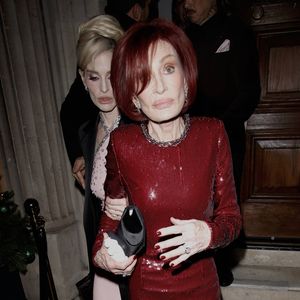 Erster Auftritt von Sharon Osbourne nach Ozzys Tod