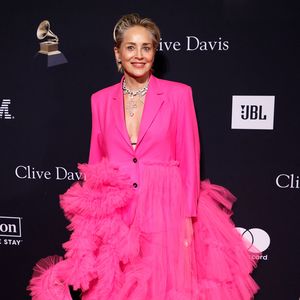 Sharon Stone raucht mit Gästen bei Grammy-Party einen Joint!
