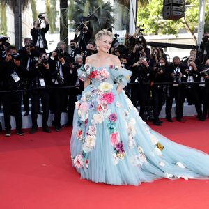 Wow! Sharon Stone flasht in Cannes mit Prinzessinnen-Look