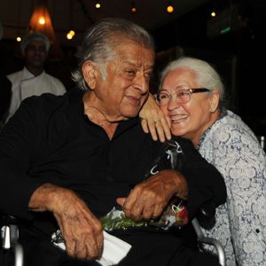 Bollywood trauert! Superstar Shashi Kapoor mit 79 gestorben!