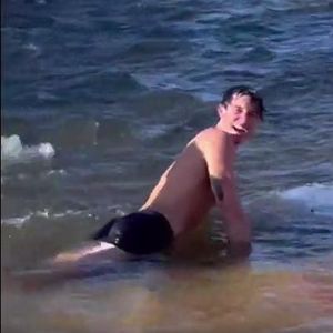 Kalte Feiertage: Shawn Mendes geht an Weihnachten Eisbaden!