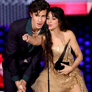 Darum küsst Camila Cabello ihren Shawn nicht auf der Bühne