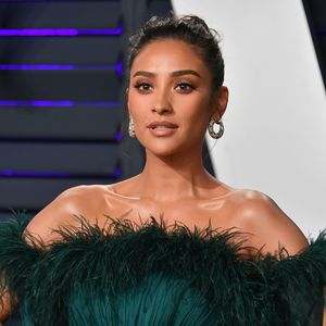 In TikTok-Video: Outet sich Shay Mitchell als bisexuell?