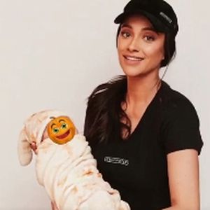 Erstes Mal: Shay Mitchell zeigt Tochter und After-Baby-Body
