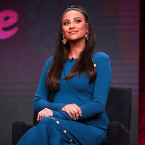 33 Stunden Wehen! Shay Mitchell verrät Details zur Geburt