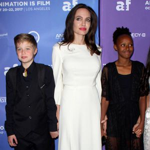 So will Angelina Jolie Töchter zu starken Frauen erziehen