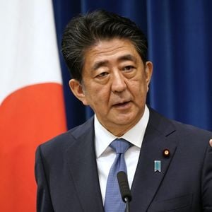 Nach Attentat auf Straße: Japans Ex-Regierungschef ist tot