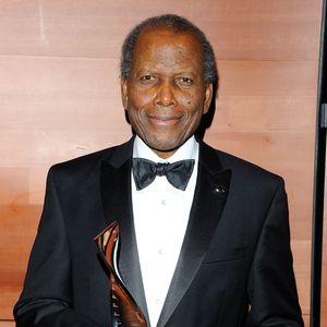 Große Trauer: Stars zollen Sidney Poitier (†94) Tribut
